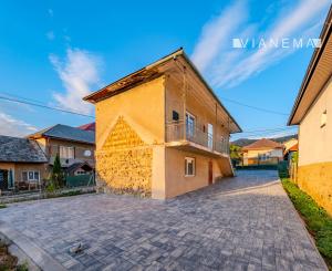 Praktický 3 izbový rodinný dom na dokončenie | Víťaz 🏡