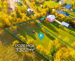 Väčší stavebný pozemok pri lese - okraj obce Dolná Mariková