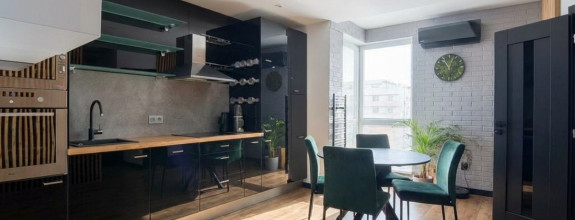 IBA U NÁS! NA PREDAJ - ZARIADENÝ 1,5 I BYT NA KRIŽOVATKÁCH