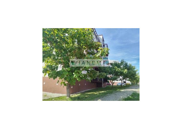 IBA U NÁS! Exkluzívne ponúkame 1-izb. byt s parkovaním, Slovenský Grob