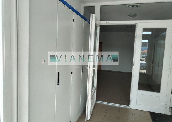 IBA U NÁS! Exkluzívne ponúkame 1-izb. byt s parkovaním, Slovenský Grob