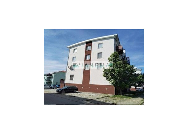 IBA U NÁS! Exkluzívne ponúkame 1-izb. byt s parkovaním, Slovenský Grob