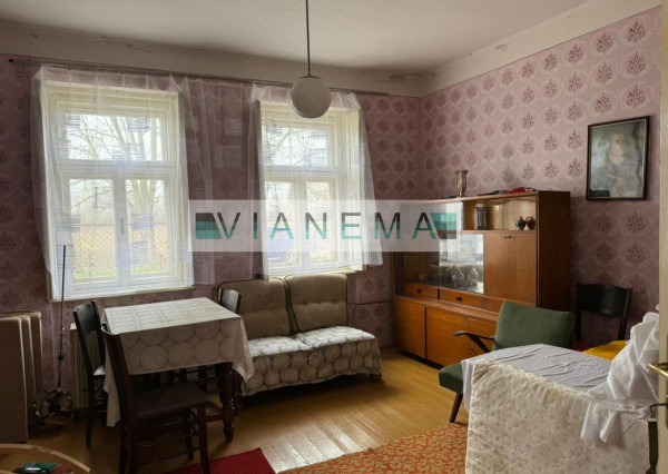 REZERVOVANE! Exkluzívne stavebný pozemok s domom Kajal