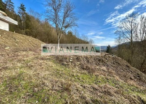 IBA U NÁS! Ponúkame atraktívny stavebný pozemok, Predmier