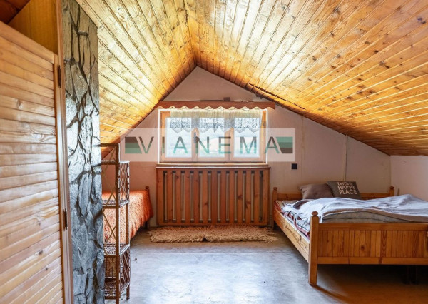 REZERVOVANÁ!!! IBA U NÁS!  chata so súpisným číslom, Púchov