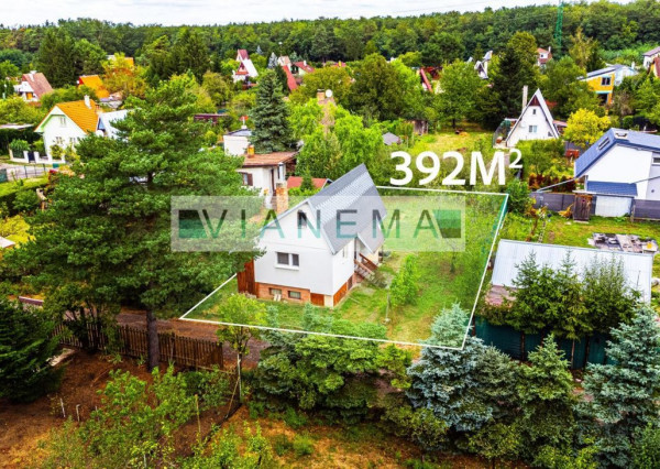 IBA U NÁS! Exkluzívne ponúkame murovanú chatu v obci Lozorno