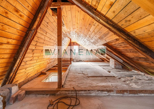 IBA U NÁS! Exkluzívne ponúkame murovanú chatu v obci Lozorno