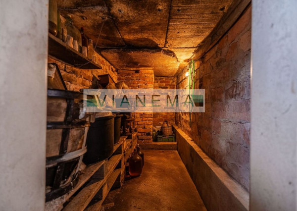 IBA U NÁS! Exkluzívne ponúkame murovanú chatu v obci Lozorno