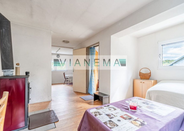 IBA U NÁS! Exkluzívne ponúkame murovanú chatu v obci Lozorno