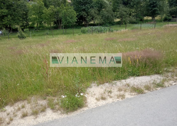 Ponúkame na predaj stavebný pozemok v obci Orlové