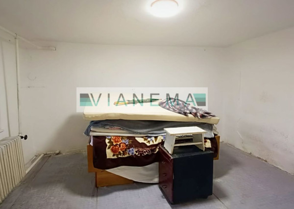 REZERVOVANÝ Exkluzívne ponúkame víkendový dom  Zubák