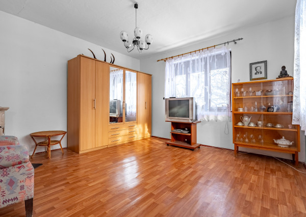 rezervované IBA U NÁS! Na predaj rodinný/víkendový dom Udiča