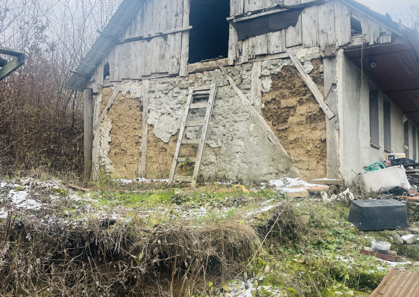 REZERVOVANÉ - Chalupa v obci Boliarov iba 20 minút od Košíc