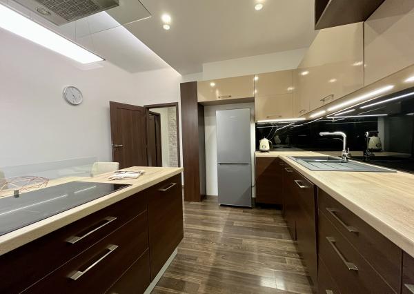 PRENAJATÉ - Na prenájom 2-izbový byt s parkovaním Bratislava-Staré Mesto