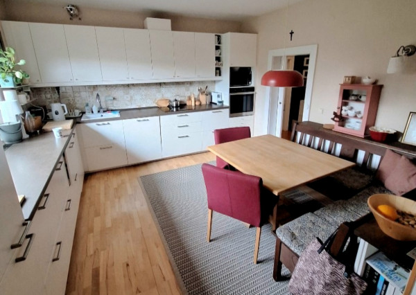 IBA U NÁS! Rodinný dom s väčšou záhradou - Lednické Rovne