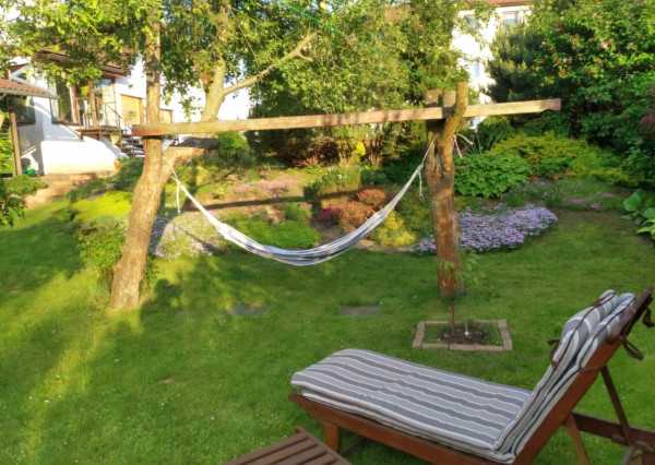 IBA U NÁS! Rodinný dom s väčšou záhradou - Lednické Rovne