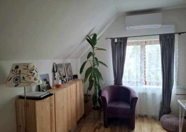 IBA U NÁS! Rodinný dom s väčšou záhradou - Lednické Rovne