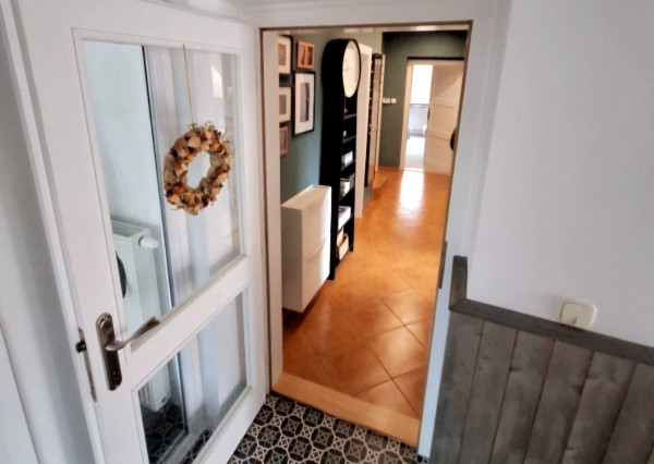 IBA U NÁS! Rodinný dom s väčšou záhradou - Lednické Rovne