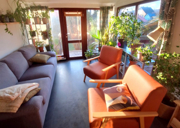 IBA U NÁS! Rodinný dom s väčšou záhradou - Lednické Rovne