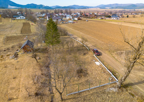 IBA U NÁS! Na predaj rekreačný pozemok v obci Ďurčina