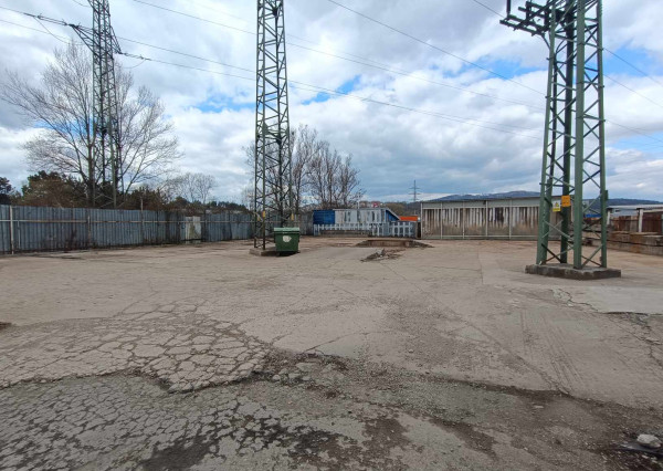 Parkovanie a skladovanie na prenájom 200 m² - Žilina