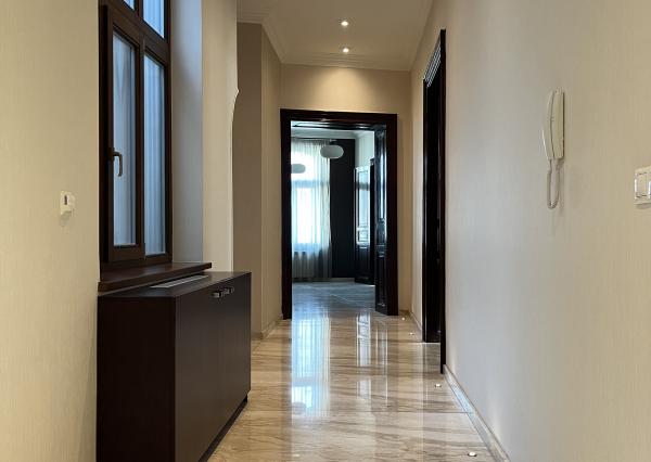 Nadštandardný byt v diplomatickej štvrti, Bratislava-centrum