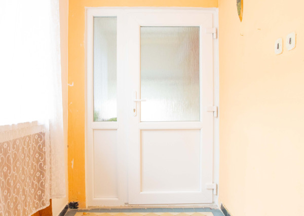 IBA U NÁS! REZERVOVANÉ! Veľký RD s úžit.200m2 a pozem.946 m2