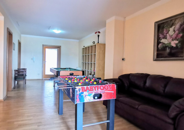 REZERVOVANÝ IBA U NÁS! Veľkorysý rodinný dom len 9 km od Nitry