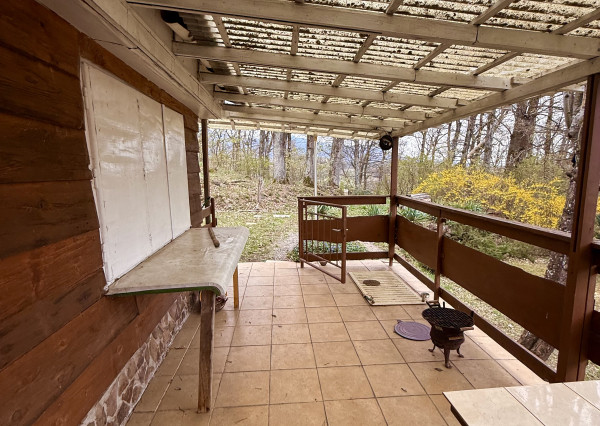 Znížená cena ! Ponúkame na predaj chatu vo Vyšná Kamenica