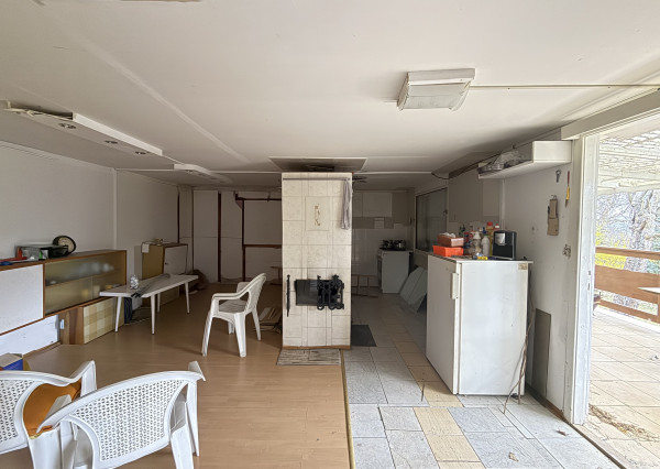 Znížená cena ! Ponúkame na predaj chatu vo Vyšná Kamenica