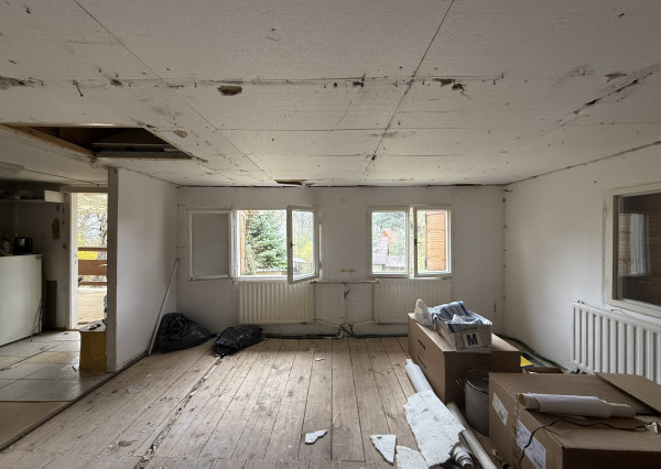 Znížená cena ! Ponúkame na predaj chatu vo Vyšná Kamenica