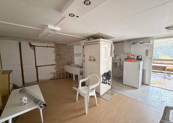 Znížená cena ! Ponúkame na predaj chatu vo Vyšná Kamenica