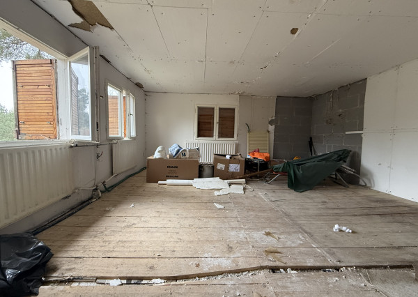 Znížená cena ! Ponúkame na predaj chatu vo Vyšná Kamenica