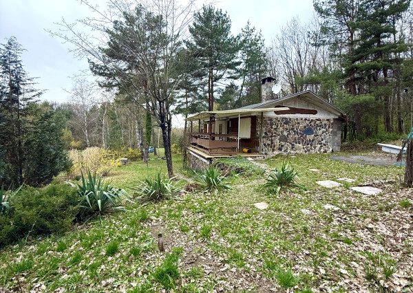 Znížená cena ! Ponúkame na predaj chatu vo Vyšná Kamenica