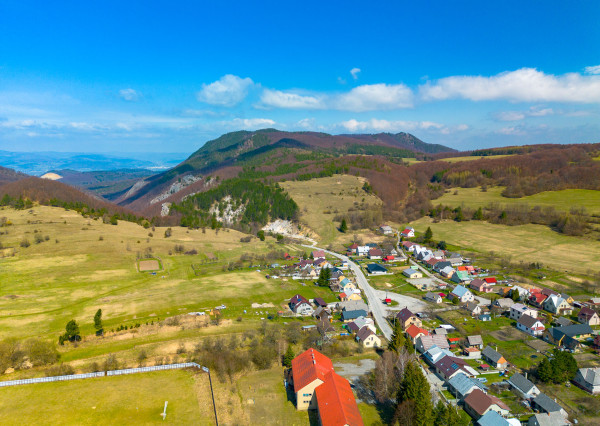 IBA U NÁS!Na predaj RD v obci Mojtín, okres Púchov