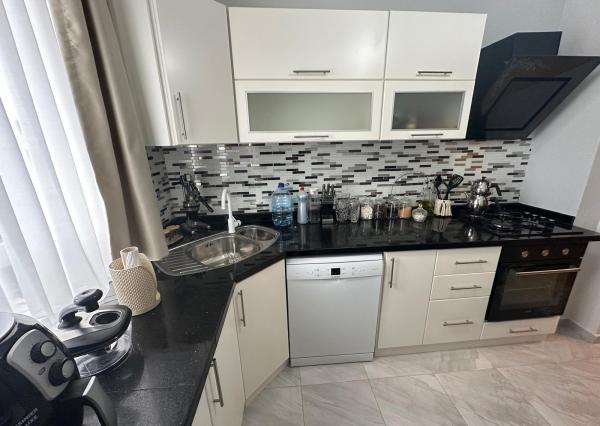 IBA U NÁS! Na predaj 3i apartmán v centre Kemeru, 85m2