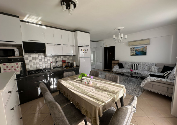 IBA U NÁS! Na predaj 3i apartmán s terasou v centre Kemeri, 130m2