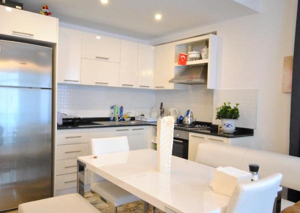 IBA U NÁS! Na predaj 4i mezon. apart.v centre Kemeri, 130m2