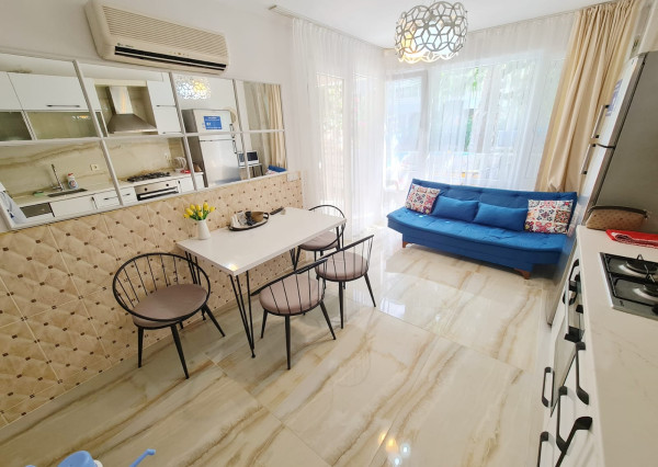 IBA U NÁS! Na predaj 4i apartmán s terasou v Kemeri, 180m2