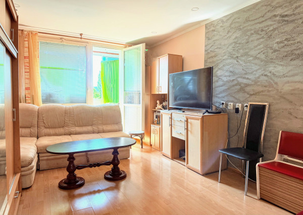 Na predaj zrekonštruovaná garsónka s loggiou na Rybničnej