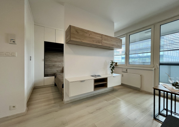 IBA U NÁS! 1,5-izbový byt na prenájom, Malokrasňanská, BA