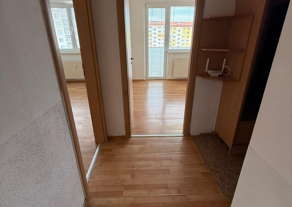 IBA U NÁS! Znížená cena! 3 izbový byt s loggiou, Rožňava