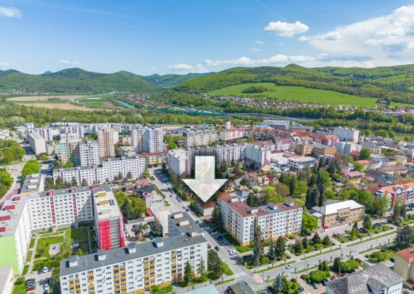 REZERVOVANÉ- IBA U NÁS! Predaj 2 izbový byt Púchov centrum len za 89999 €