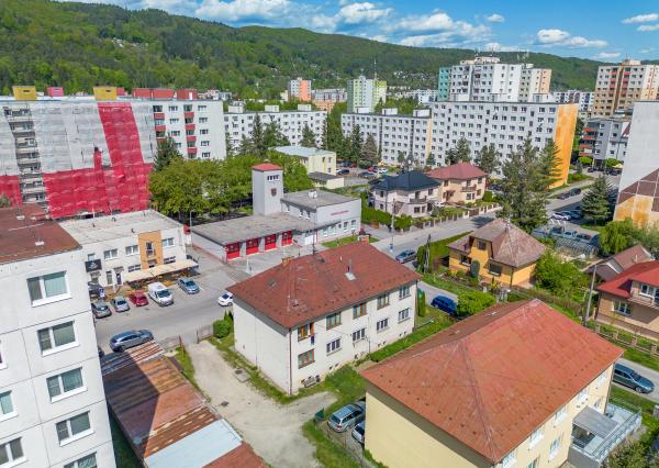 REZERVOVANÉ- IBA U NÁS! Predaj 2 izbový byt Púchov centrum len za 89999 €