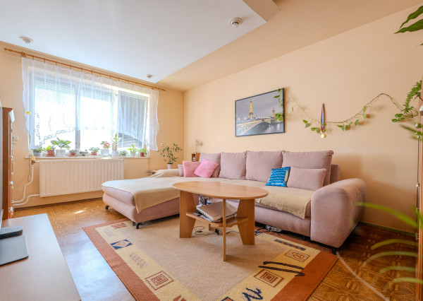 REZERVOVANÉ- IBA U NÁS! Predaj 2 izbový byt Púchov centrum len za 89999 €