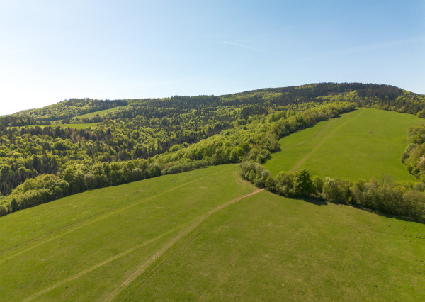 IBA U NÁS! Rekreačný pozemok pod lesom s výhľadom na Zubák