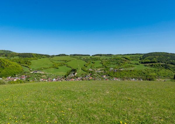 IBA U NÁS! Rekreačný pozemok pod lesom s výhľadom na Zubák