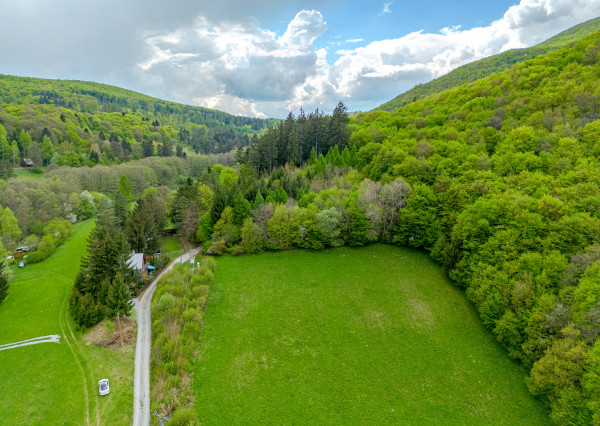 IBA U NÁS! Pozemok na stavbu chaty s výhľadom nad Belušou
