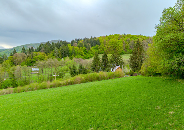 IBA U NÁS! Pozemok na stavbu chaty s výhľadom nad Belušou