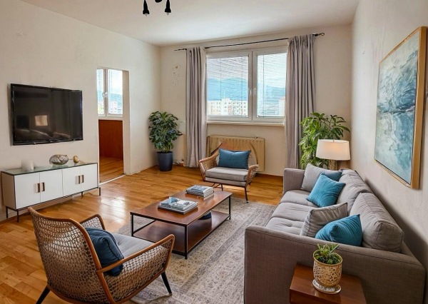 IBA U NÁS! Znížená cena! 3 izbový byt s loggiou, Rožňava